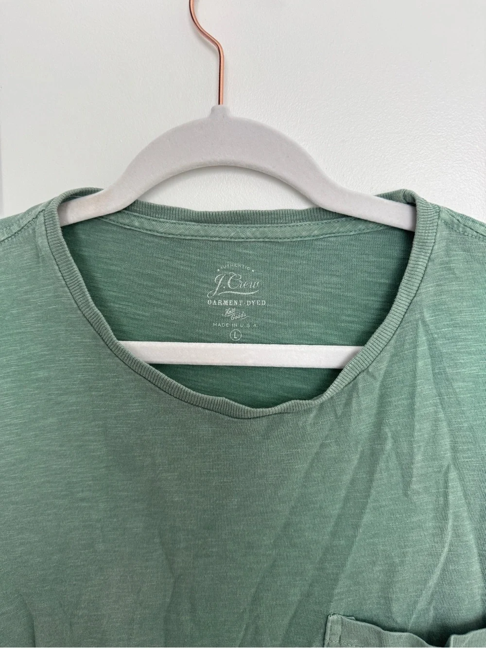 JCREW Men's Pocket T-Shirt in Sage Green